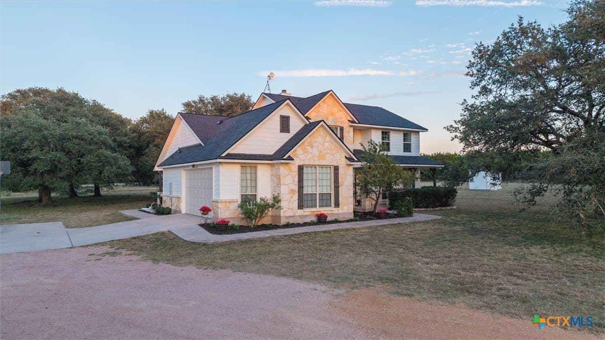 10 acres in Burnet County - photo 2