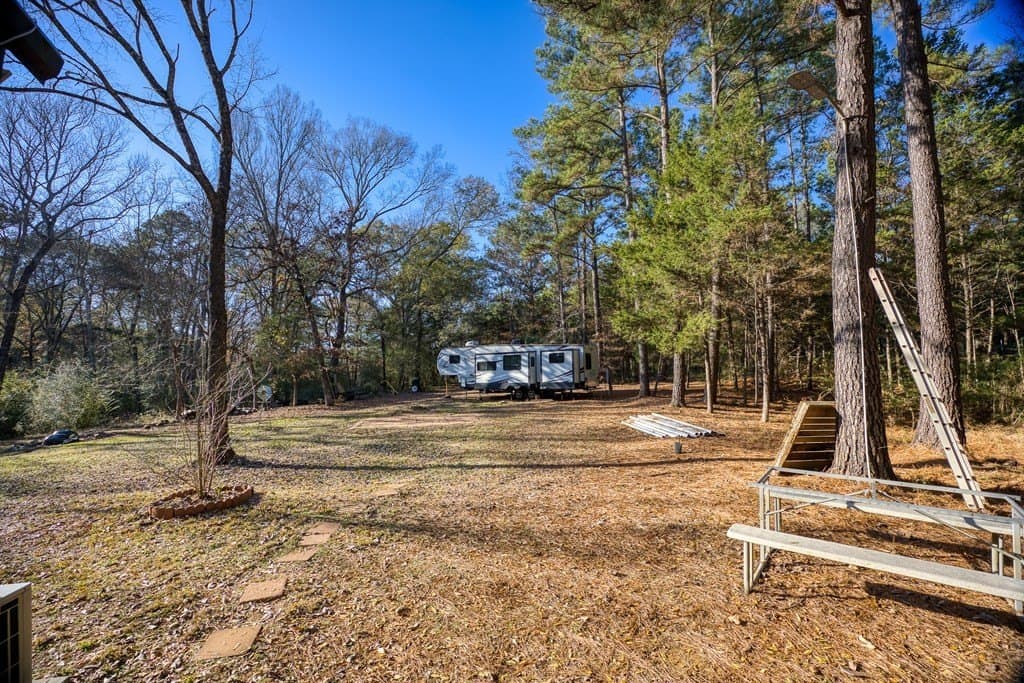 11.4 acres in ANDERSON County - photo 10