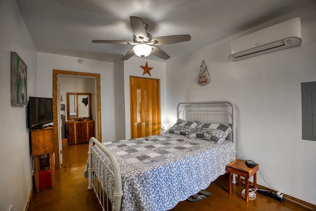 11.4 acres in ANDERSON County - photo 3
