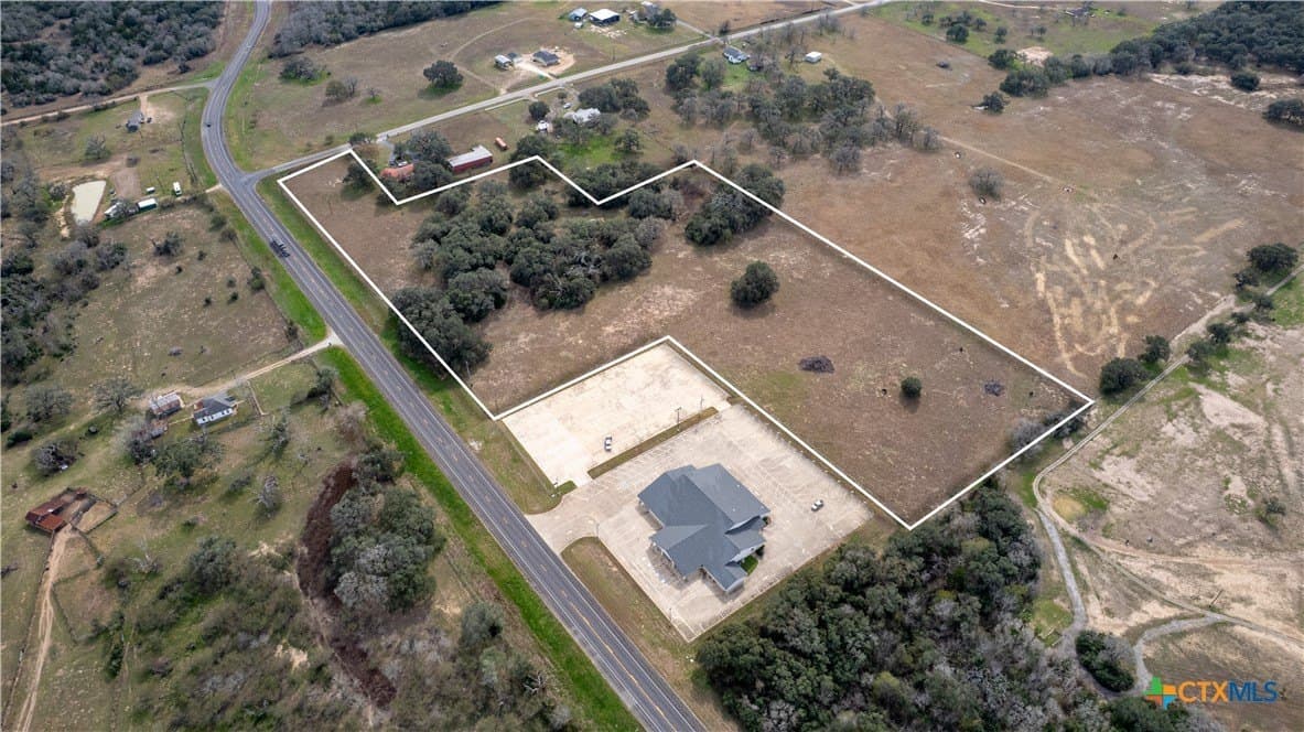 12.12 acres in Lavaca County - photo 5