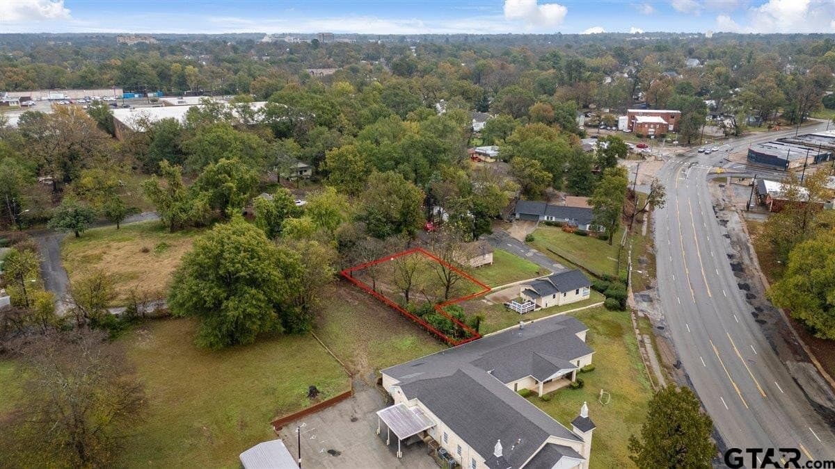 0.19 acres in Smith County - photo 12