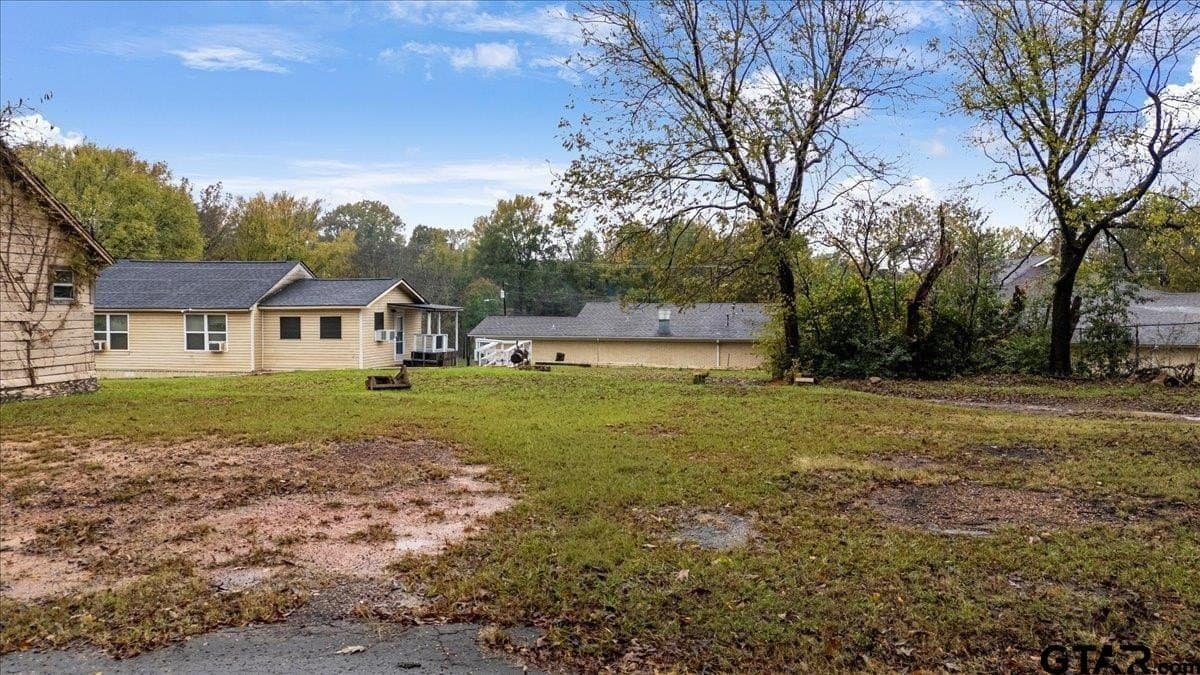 0.19 acres in Smith County - photo 5