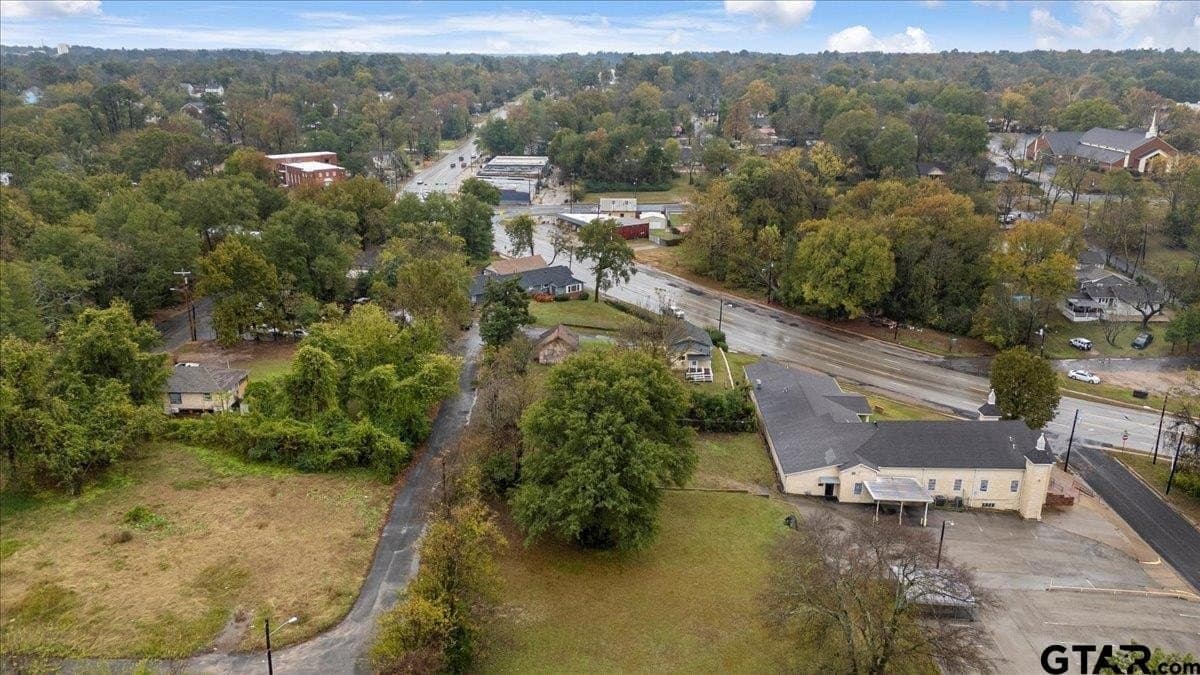 0.19 acres in Smith County - photo 9