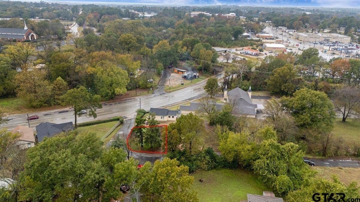 0.19 acres in Smith County - photo 13