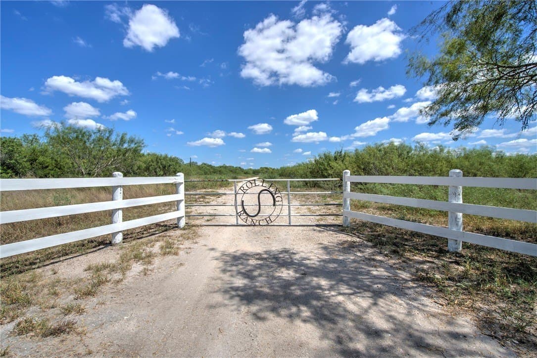 21.6 acres in Jim Wells County - photo 12