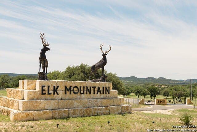 10.95 acres in Bandera County - photo 11