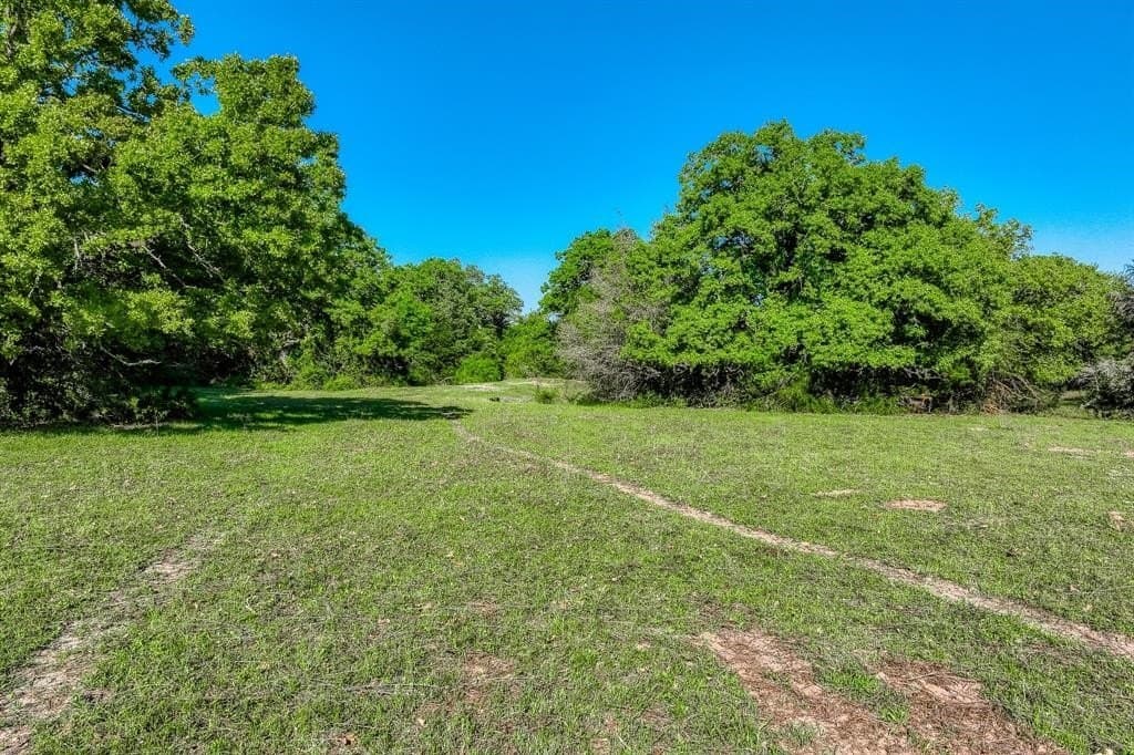 12.14 acres in Burleson County - photo 3