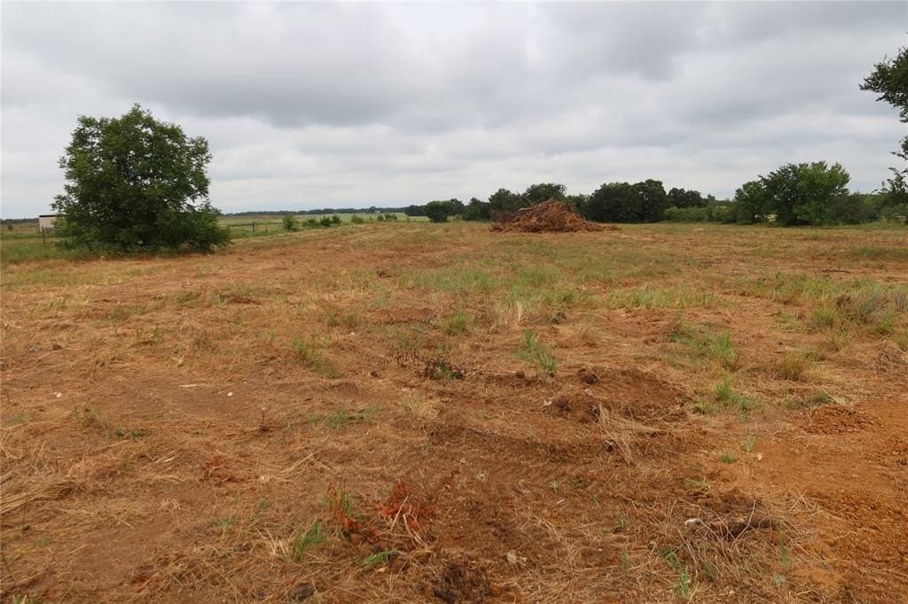 5.58 acres in Montague County - photo 11