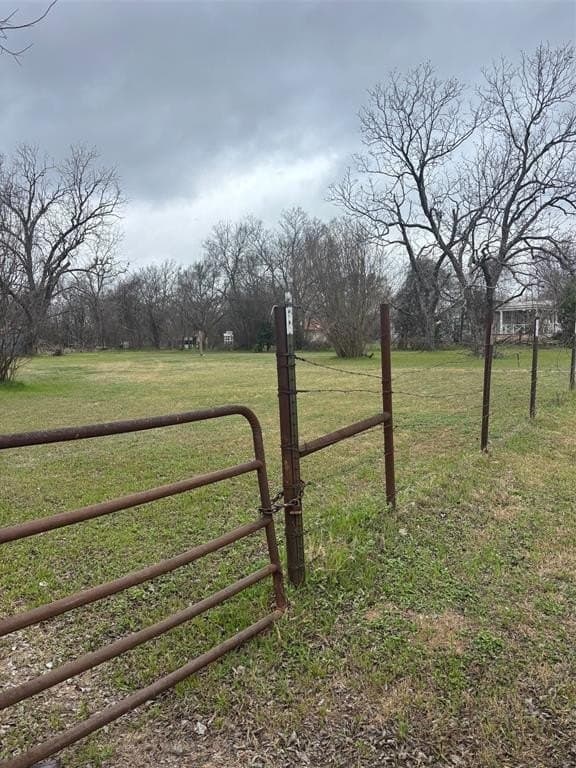 1.5 acres in McLennan County - photo 3