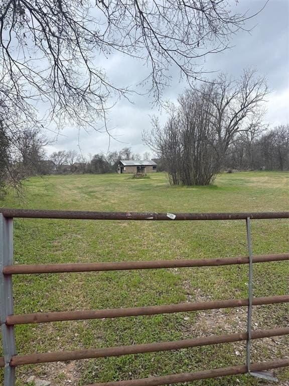 1.5 acres in McLennan County - photo 2
