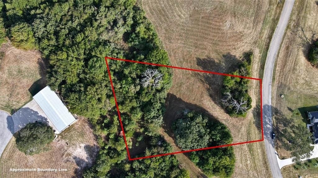 1 acres in Henderson County - photo 4