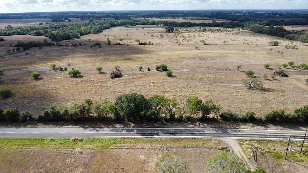 10.81 acres in Colorado County - photo 3