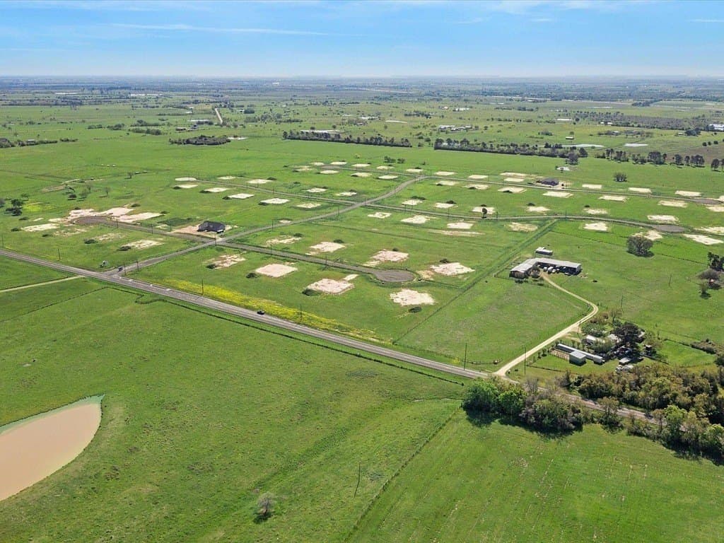 1.12 acres in Colorado County - photo 7