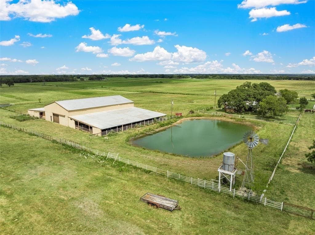190 acres in Hill County - photo 7