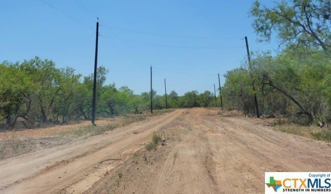 1 acres in Gonzales County - photo 9