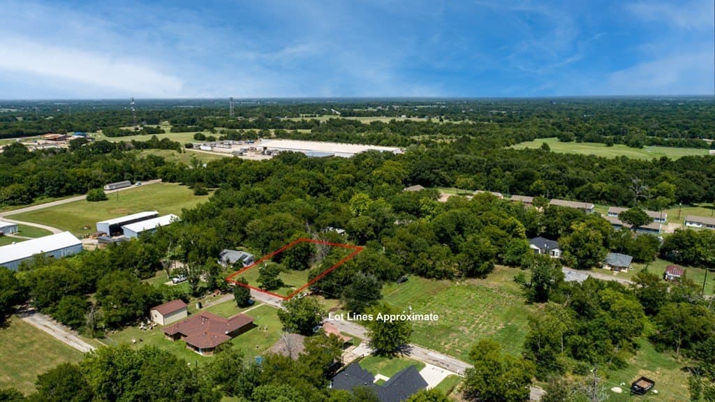 0.33 acres in Hunt County - photo 5