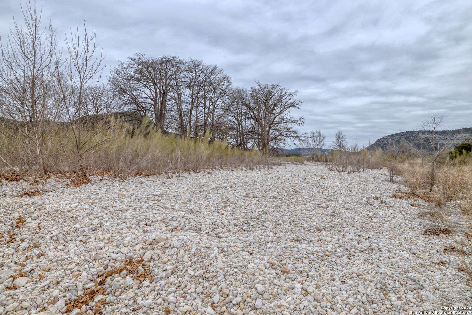 42 acres in Real County - photo 48