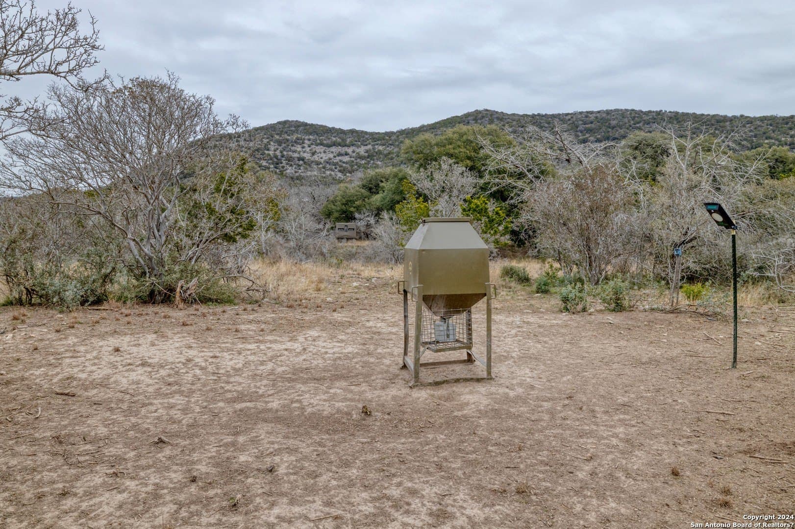 42 acres in Real County - photo 37