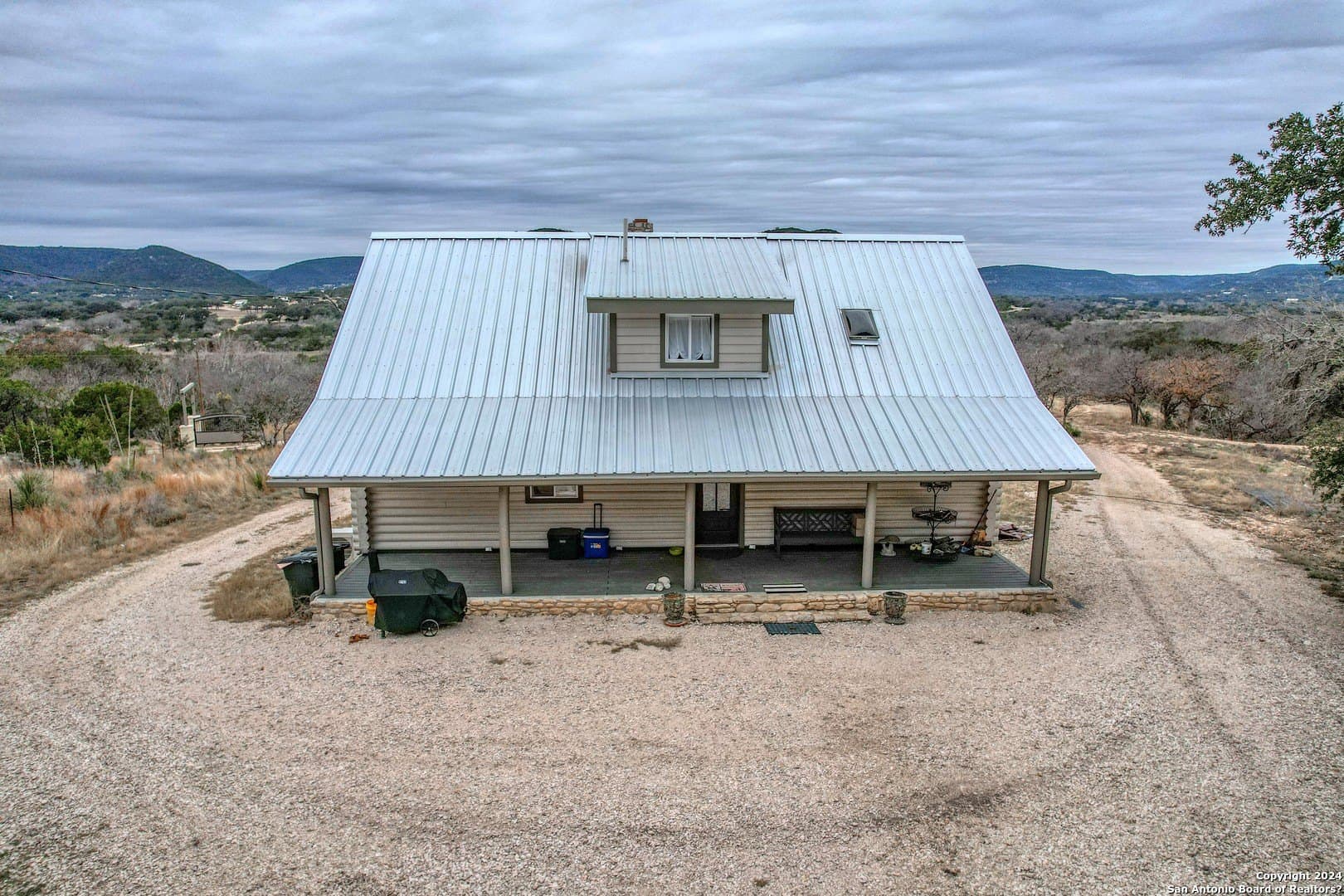 42 acres in Real County - photo 8