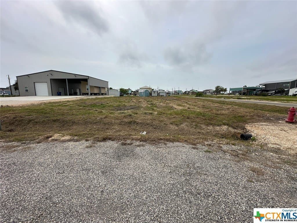 515 W Main Street lot: 13