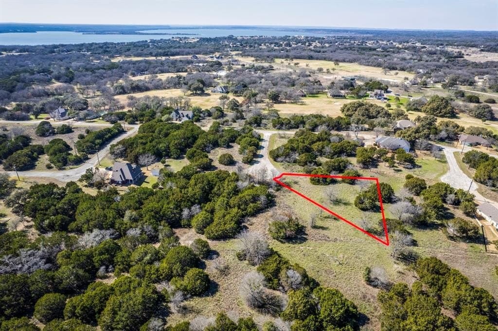 0.37 acres in Hill County - photo 9