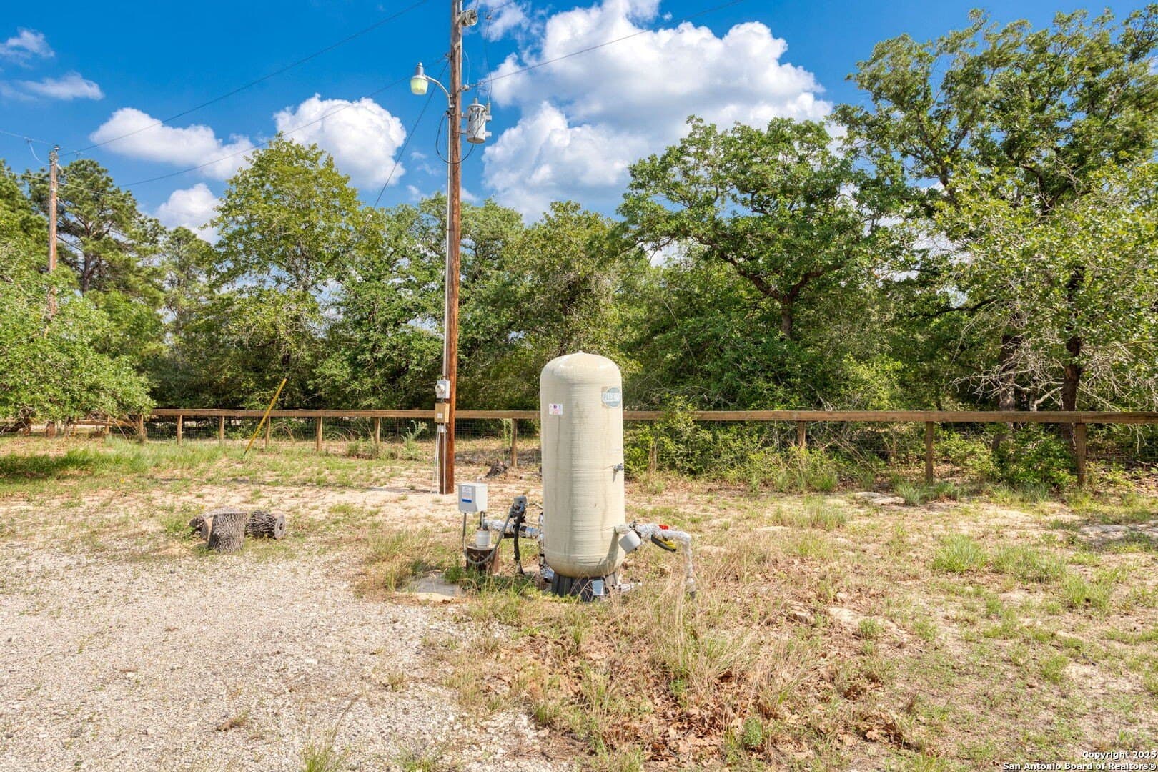20 acres in Guadalupe County - photo 7