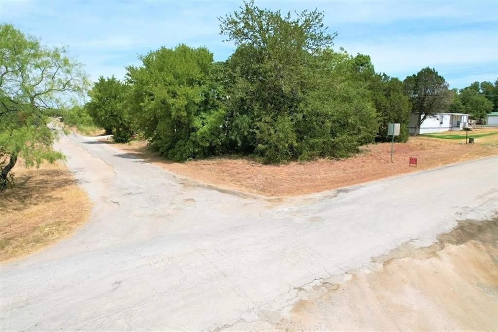 0.04 acres in Hood County - photo 14