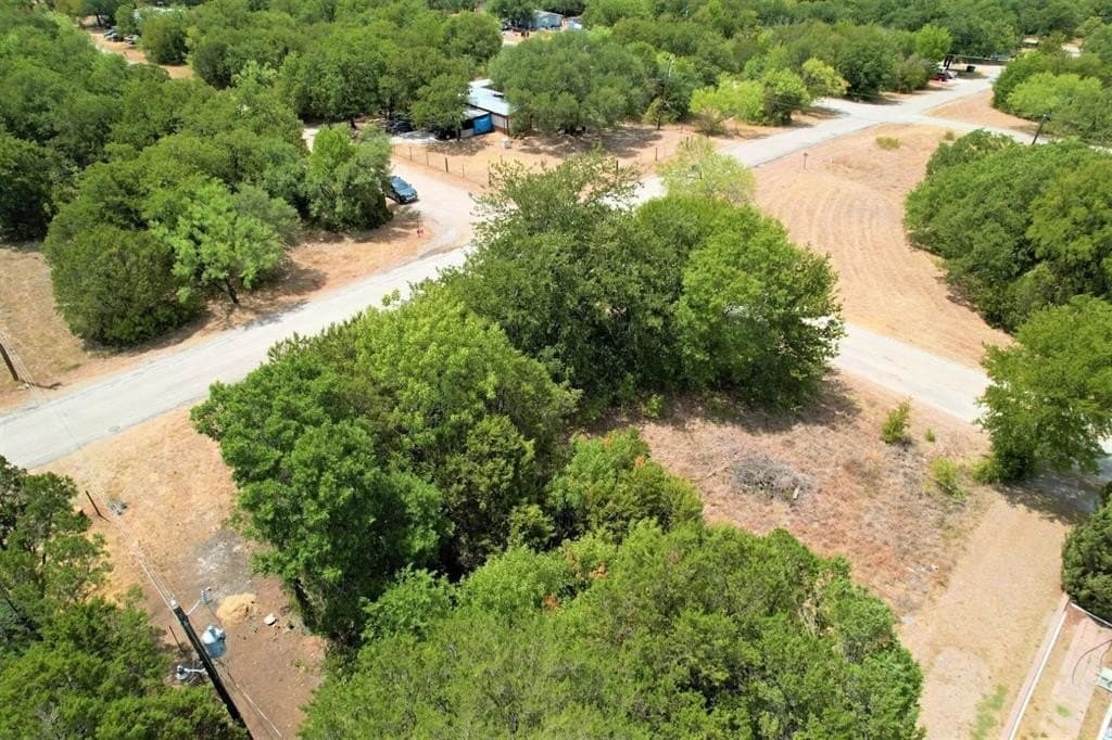 0.04 acres in Hood County - photo 11
