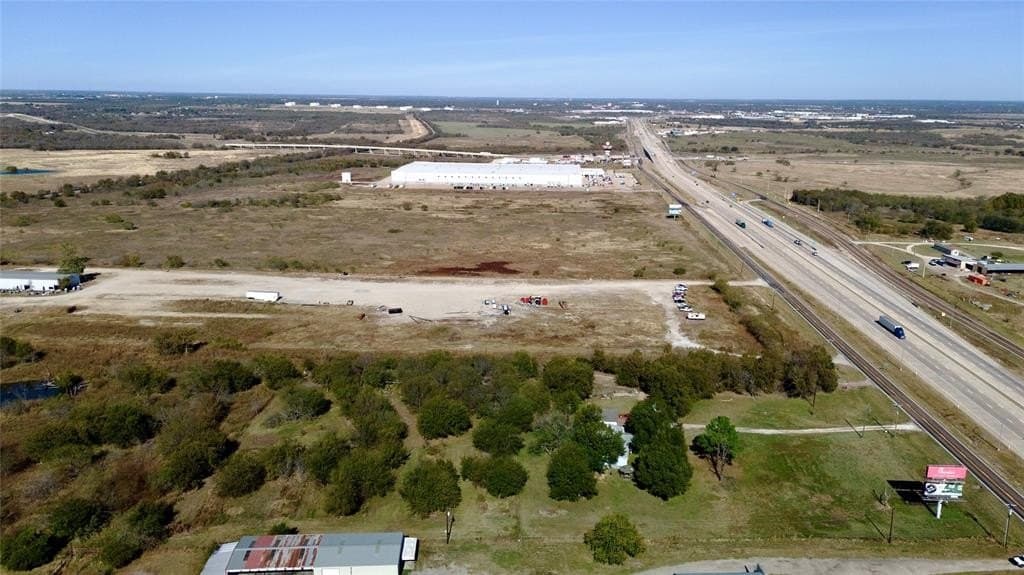 5.98 acres in Navarro County - photo 9