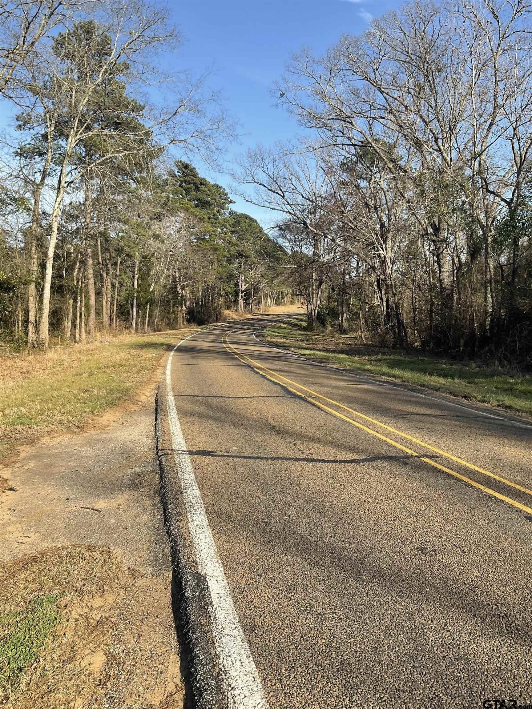 10.63 acres in Smith County - photo 5