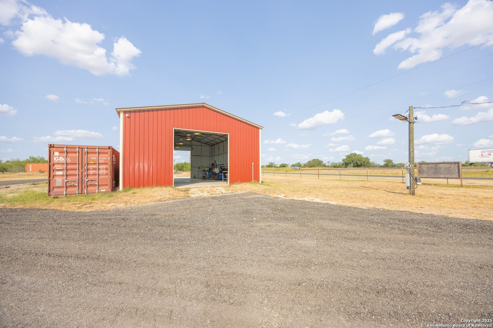 1 acres in Frio County - photo 2