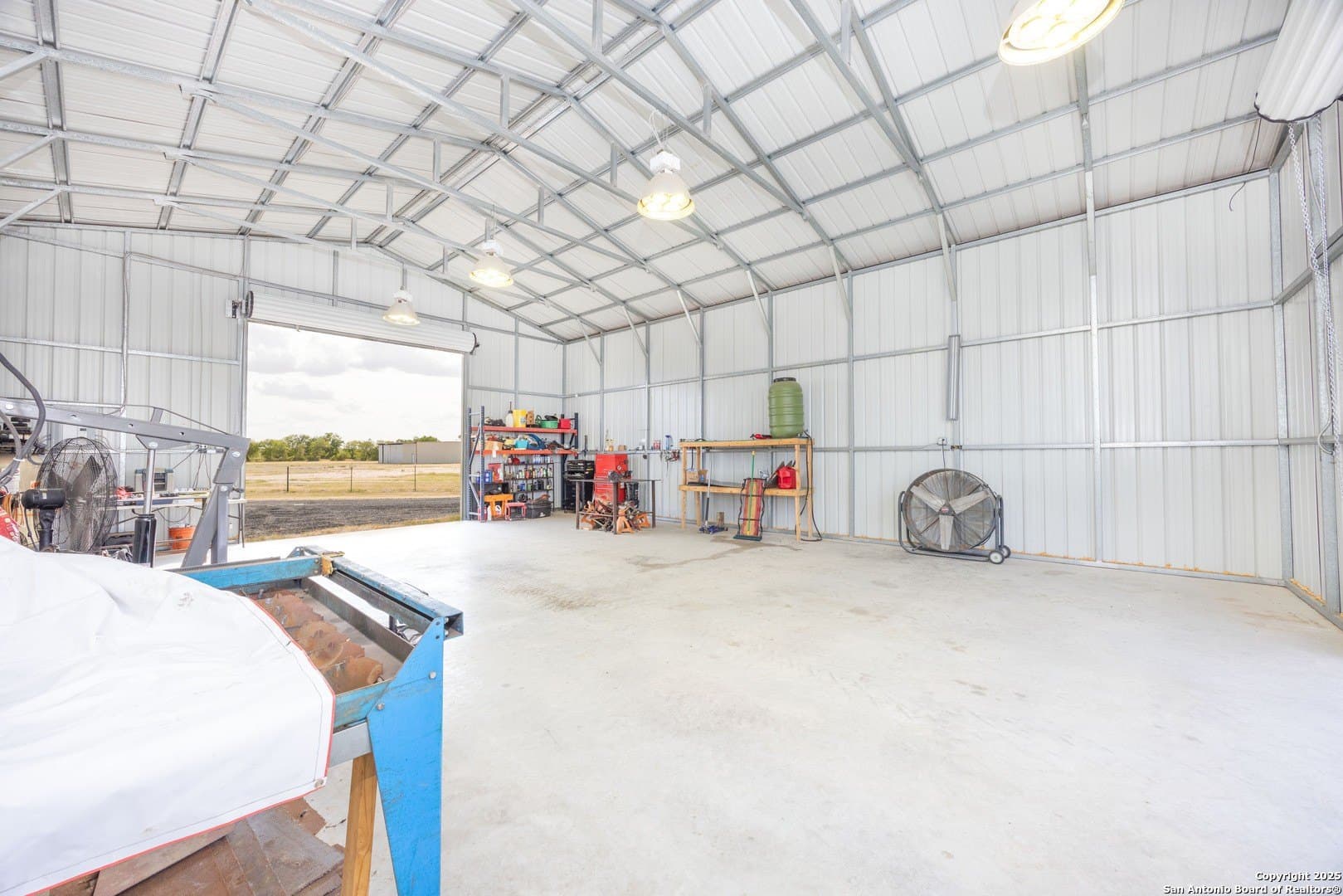 1 acres in Frio County - photo 5