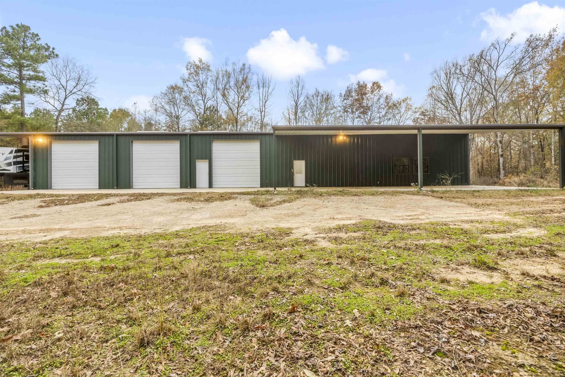 144.04 acres in Morris County - photo 3