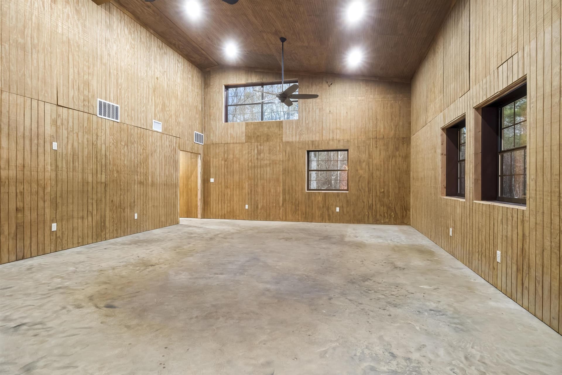144.04 acres in Morris County - photo 27