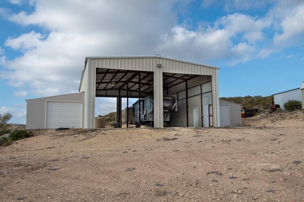 83.6 acres in Val Verde County - photo 28
