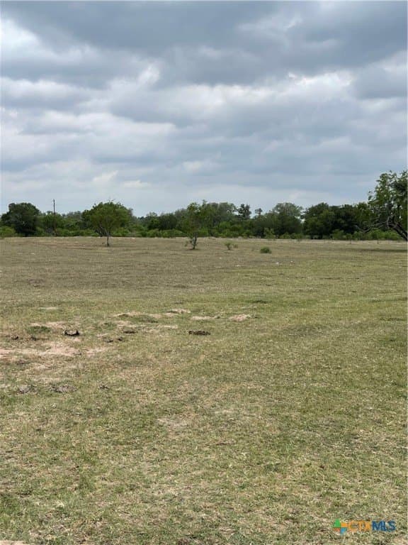 10.1 acres in Guadalupe County - photo 3