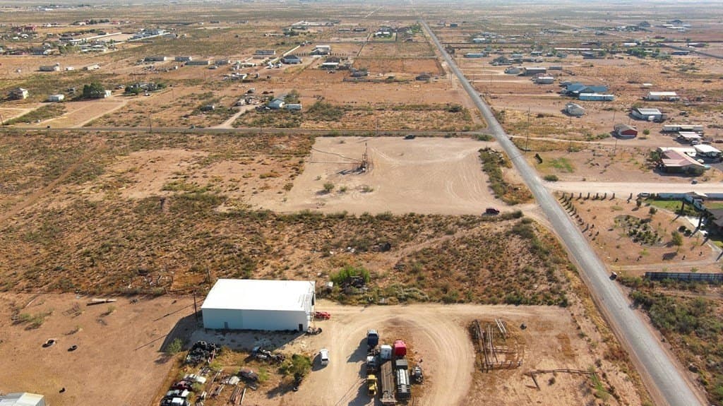 4.27 acres in Ector County - photo 5