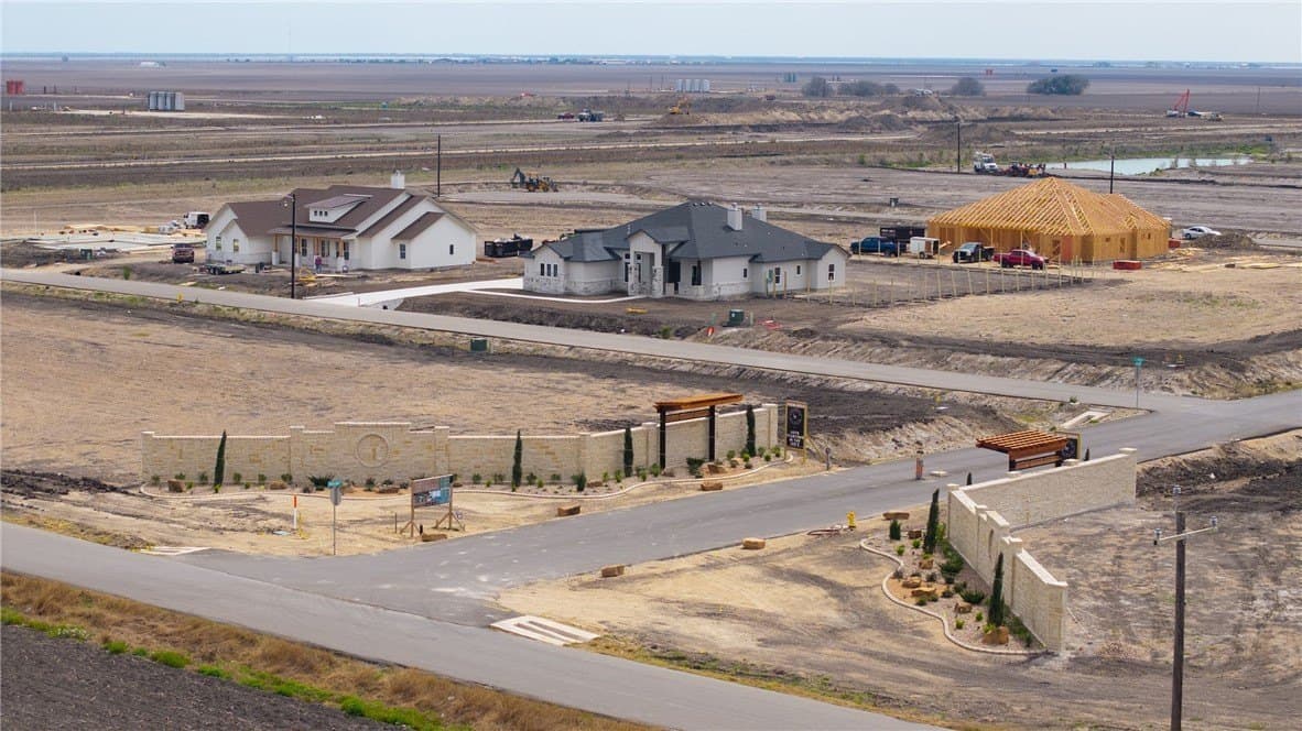 14.18 acres in Nueces County - photo 2