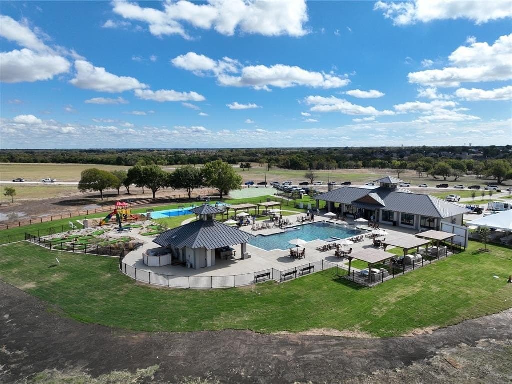 1241 Highland Court