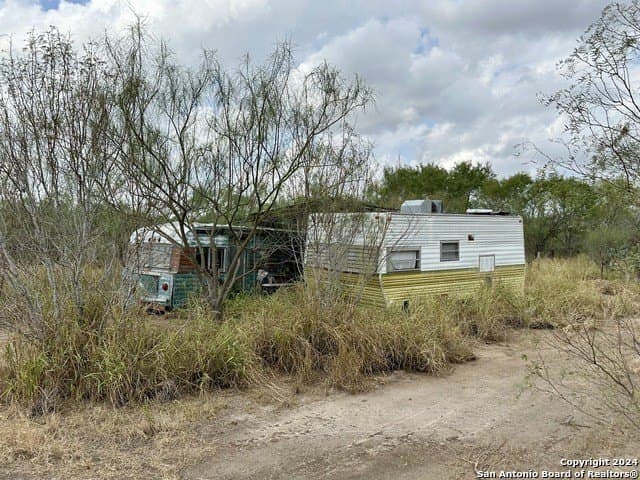 30 acres in Atascosa County - photo 10