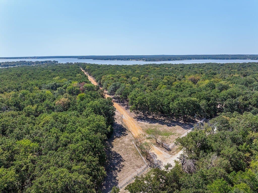 325 acres in Limestone County - photo 25