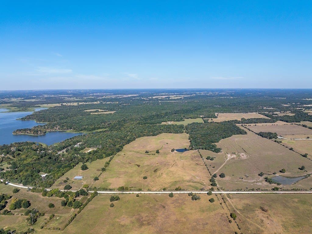 325 acres in Limestone County - photo 12