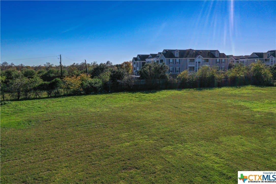 4.58 acres in Victoria County - photo 7