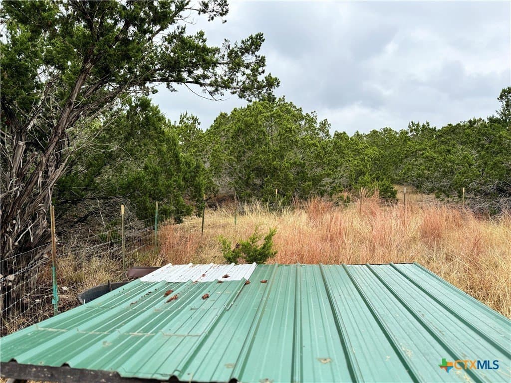 100 acres in Kerr County - photo 5