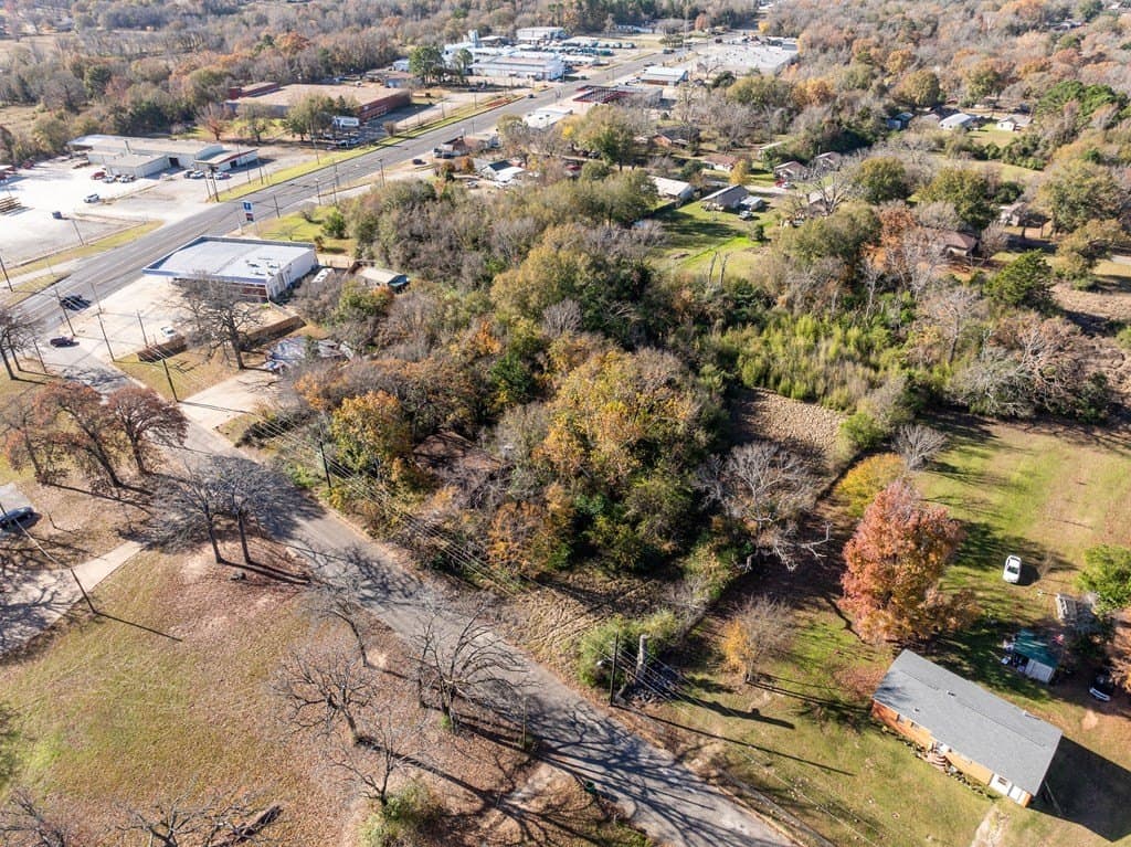 0.72 acres in ANDERSON County - photo 2