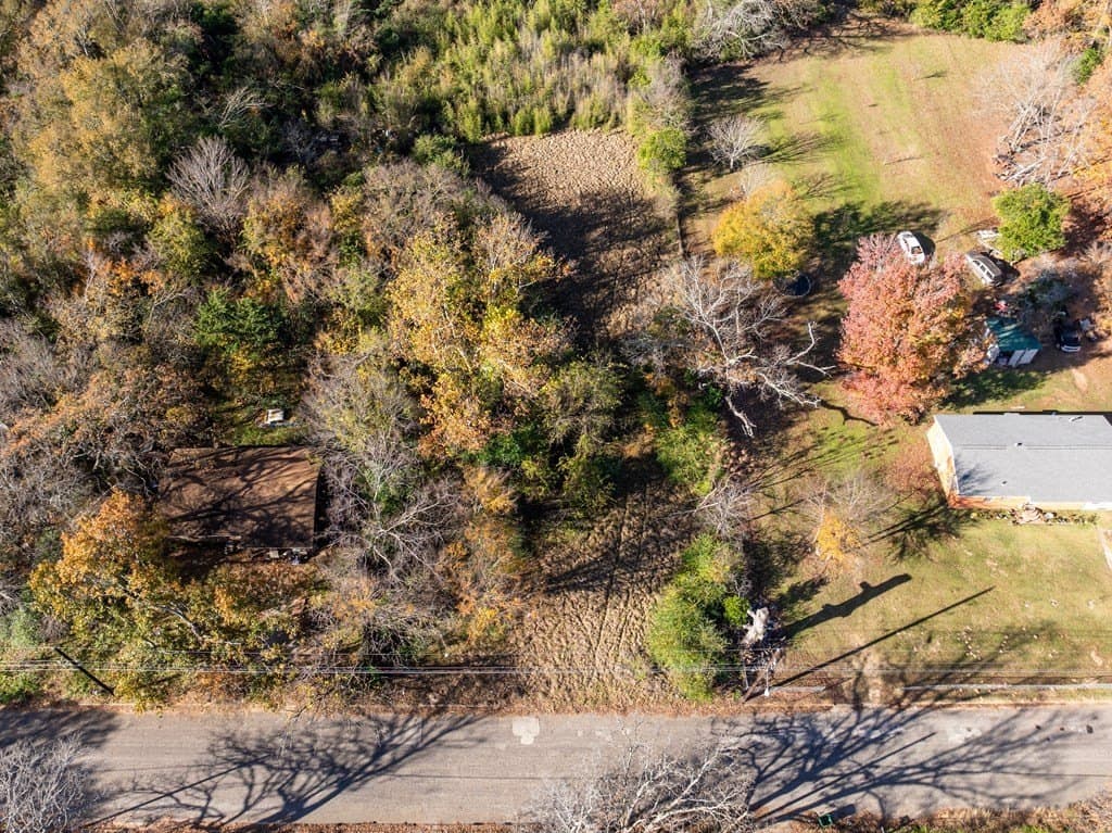 0.72 acres in ANDERSON County - photo 6