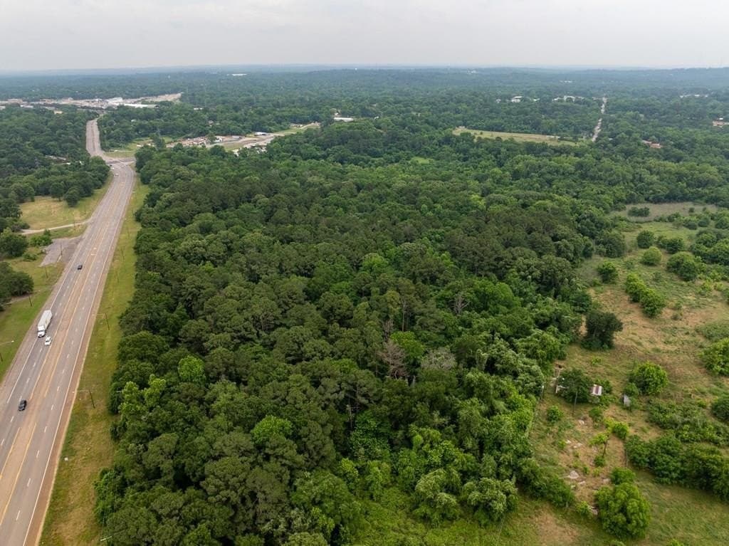11.47 acres in ANDERSON County - photo 2