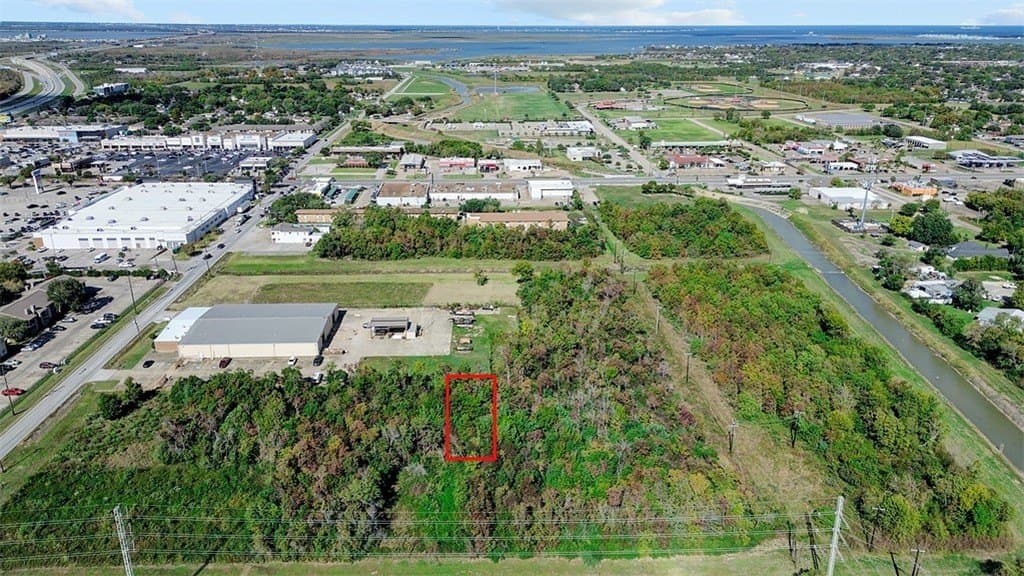 0.12 acres in Galveston County - photo 3