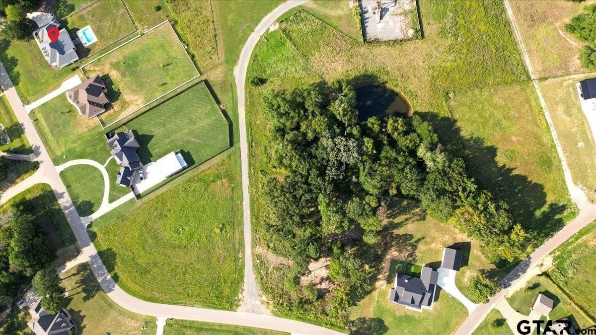 1.67 acres in Smith County - photo 9