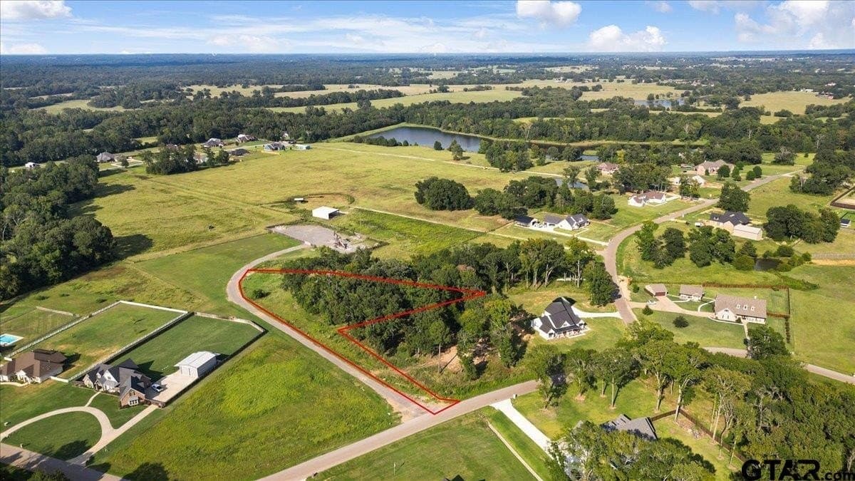 1.67 acres in Smith County - photo 10